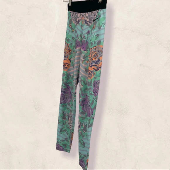 NIKE PRO Dri fit FLORAL running leggings small S - Picture 2 of 7